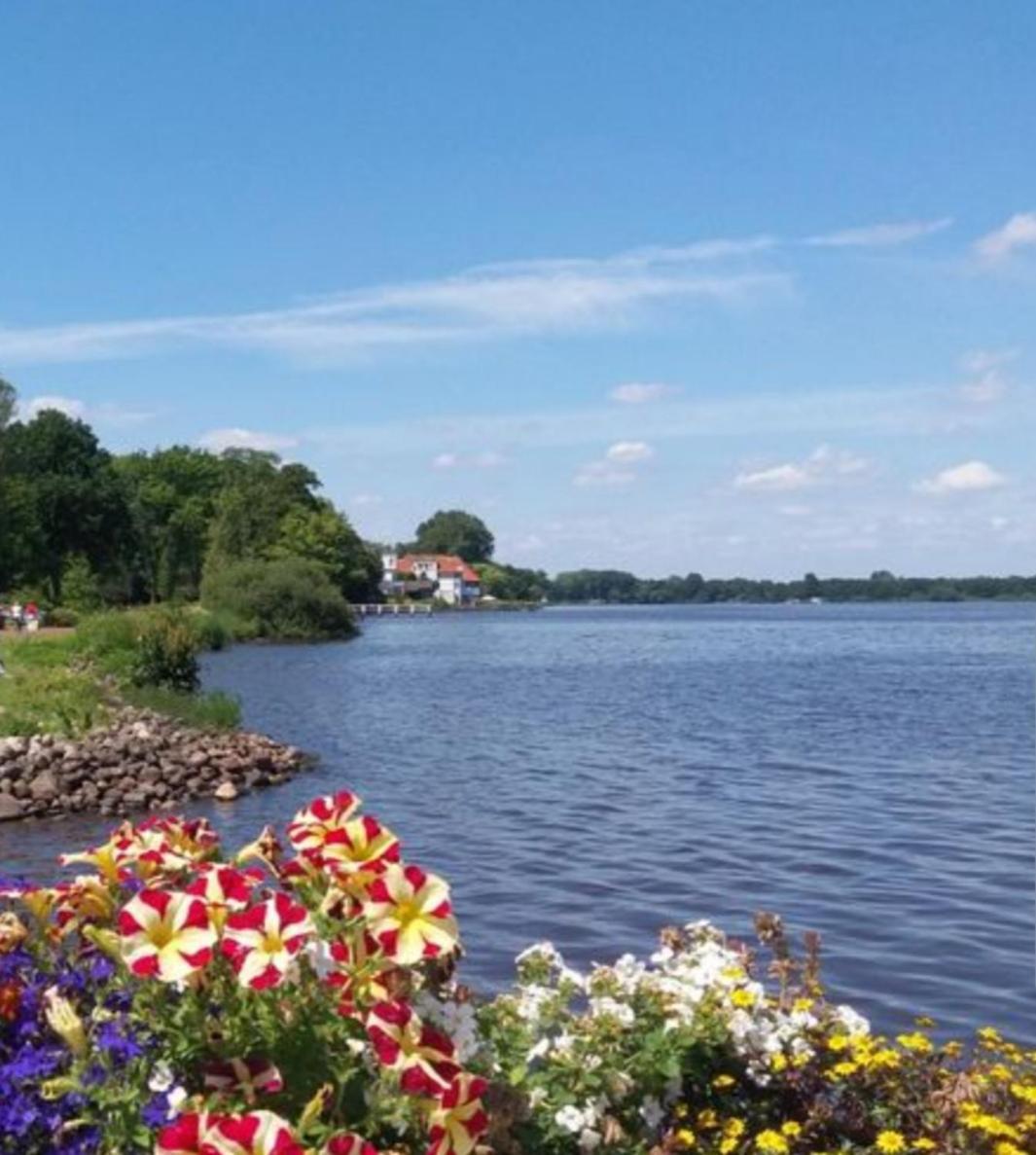 Wohlfuehloase Am Bad Zwischenahner Meer Exterior photo